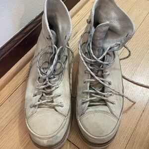 Used Women’s Converse High-Top White Boots